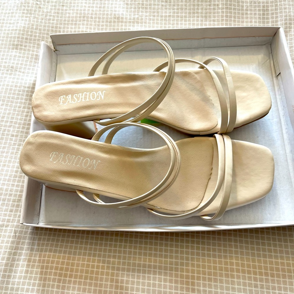 New sling back sandals sz EU 42/ US 10-11 cream colour